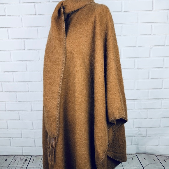 Capchtex Peru Alpaca Cape OS cognac fringe scarf - Picture 3 of 8